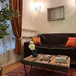Charming Courtyard Latin Quarter Duplex