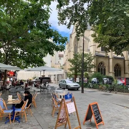 Charming Courtyard Latin Quarter Duplex Casa vacanze Parigi